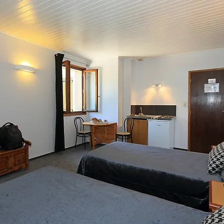 Le Bastide Отель Насбиналь